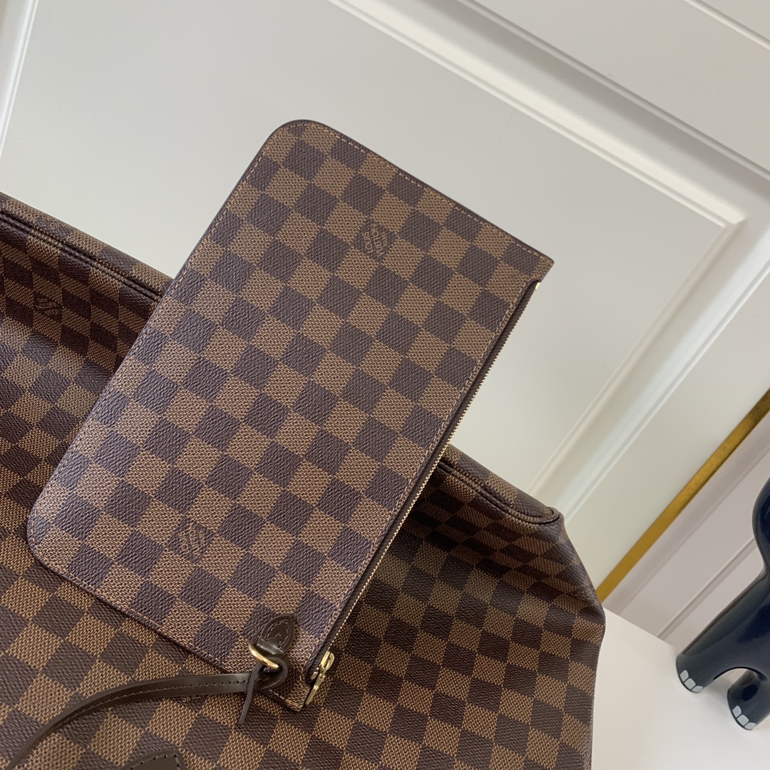 Louis Vuitton Shopping Bags